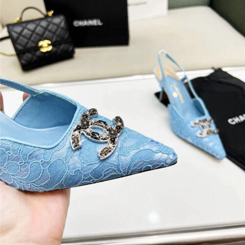 High Quality Luxury Chanel Pearl Double C Pendant Diamond Shoes product detail