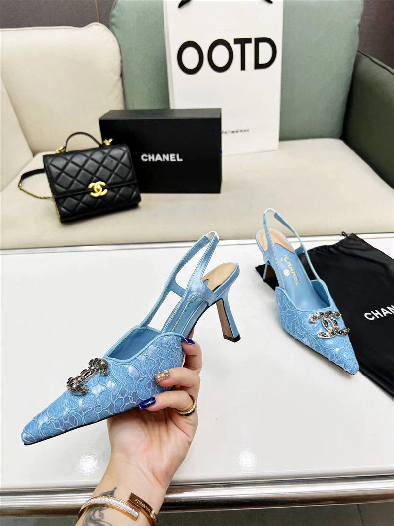 High Quality Luxury Chanel Pearl Double C Pendant Diamond Shoes product detail