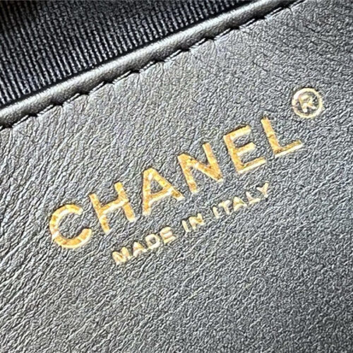 High Quality Luxury Chanel Hobo Hippie Bag – Style 47805 product detail