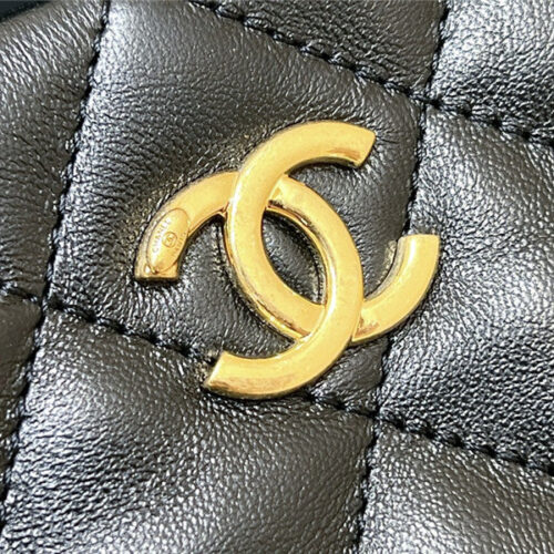 High Quality Luxury Chanel Hobo Hippie Bag – Style 47805 product detail