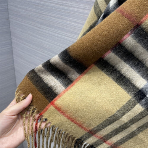 High Quality Luxury Burberry Cashmere Shawl Scarf Cape product detail
