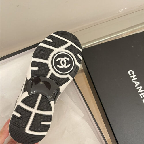 High Quality Luxury Chanel Tweed Low Top Sneakers product detail