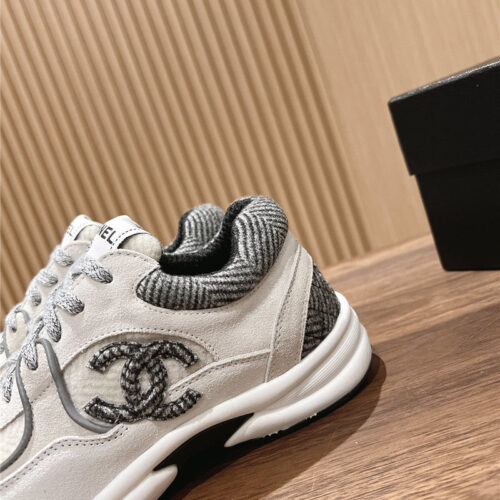 High Quality Luxury Chanel Tweed Stitching Casual Sneakers product detail