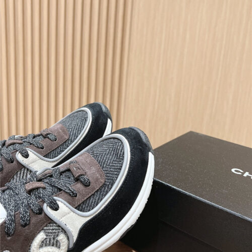 High Quality Luxury Chanel Tweed Stitching Casual Sneakers – Style 45478 product detail