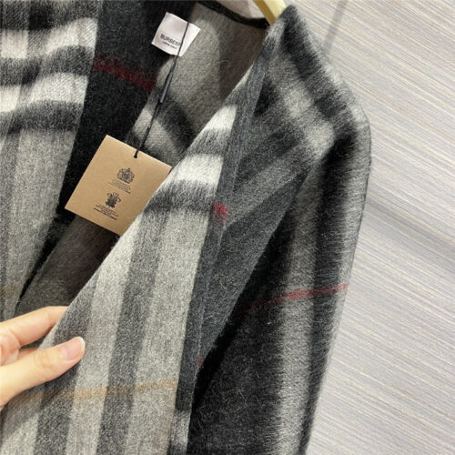 High Quality Luxury Burberry Cashmere Shawl Scarf Cape – Style 24606 product detail