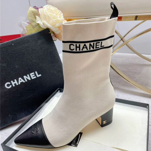 High Quality Luxury Chanel Logo Pointed Toe Chunky Heel Ankle Boots product detail
