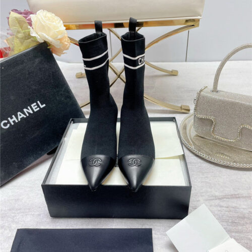 High Quality Luxury Chanel Logo Pointed Toe Chunky Heel Ankle Boots – Style 64678 product detail