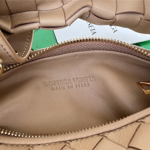 High Quality Luxury Bottega Veneta Jodie With Chain Bag product detail