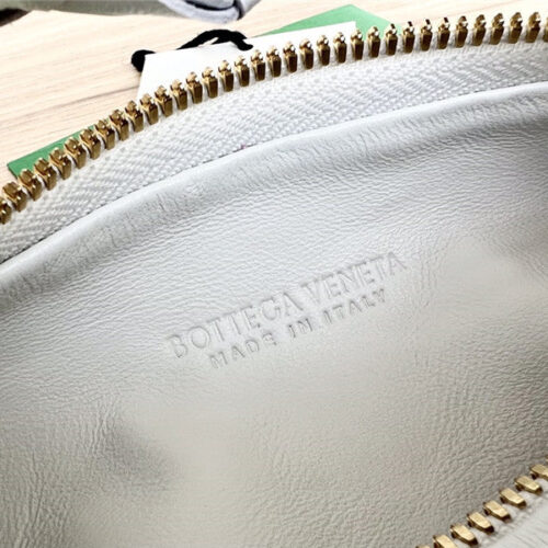 High Quality Luxury Bottega Veneta Jodie With Chain Bag White product detail