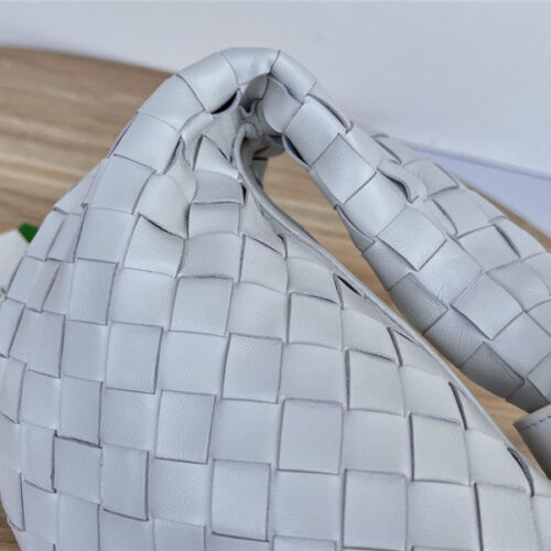 High Quality Luxury Bottega Veneta Jodie With Chain Bag White product detail