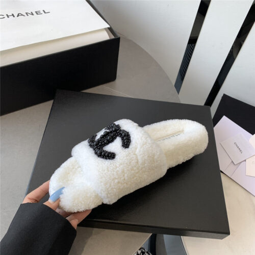 High Quality Luxury Chanel Fluffy Slippers – Style 35206 product detail