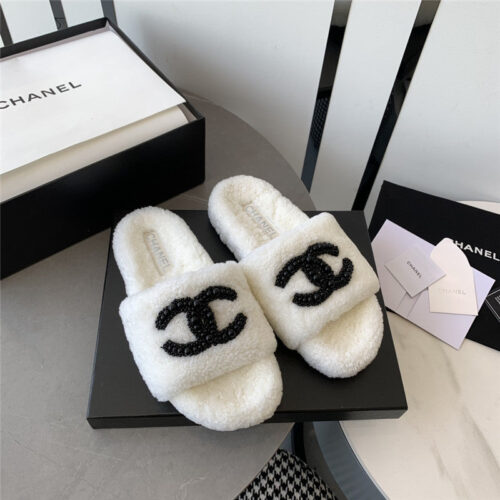 High Quality Luxury Chanel Fluffy Slippers – Style 35206