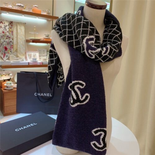 High Quality Luxury Chanel Logo Reversible Wool Scarf product detail