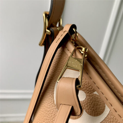 High Quality Luxury Louis Vuitton Carryall Small Bag – Style 47596 product detail