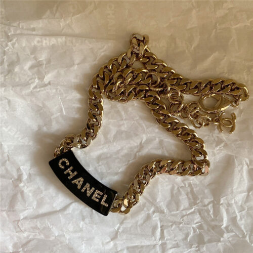 High Quality Luxury Chanel Logo Letter Acrylic Necklace product detail
