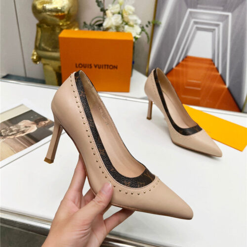 High Quality Luxury Louis Vuitton Logo Leather Shoes product detail