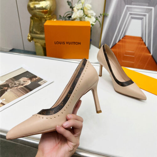 High Quality Luxury Louis Vuitton Logo Leather Shoes product detail