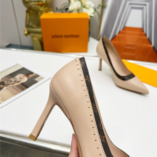 High Quality Luxury Louis Vuitton Logo Leather Shoes product detail