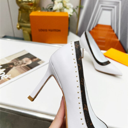 High Quality Luxury Louis Vuitton Logo Leather Shoes – Style 47747 product detail