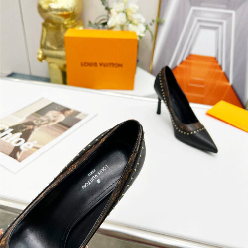 High Quality Luxury Louis Vuitton Logo Leather Shoes – Style 51139 product detail