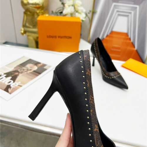 High Quality Luxury Louis Vuitton Logo Leather Shoes – Style 51139 product detail