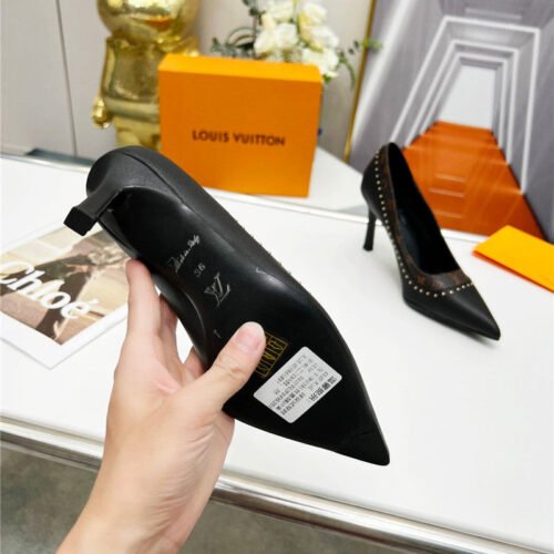 High Quality Luxury Louis Vuitton Logo Leather Shoes – Style 51139 product detail