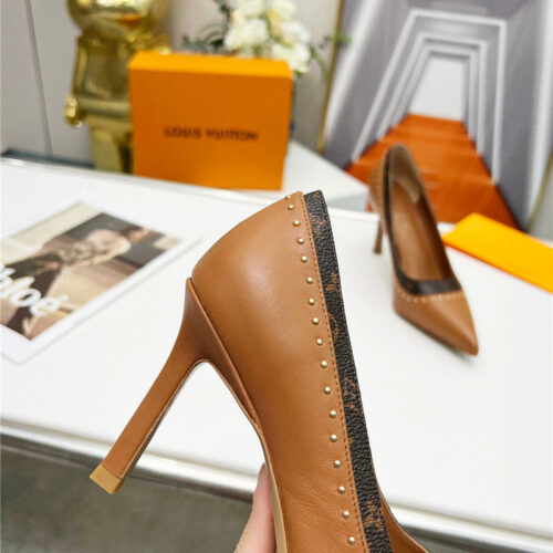 High Quality Luxury Louis Vuitton Logo Leather Shoes – Style 82211 product detail