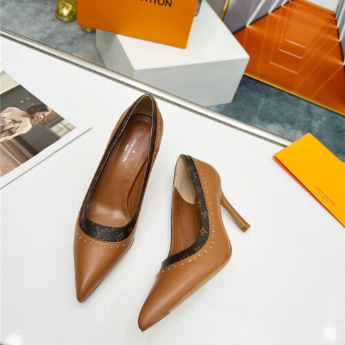 High Quality Luxury Louis Vuitton Logo Leather Shoes – Style 82211 alternate view