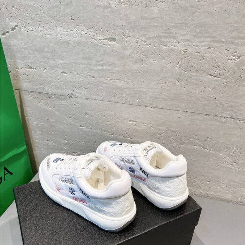 High Quality Luxury Chanel Embroidered White Sneakers product detail