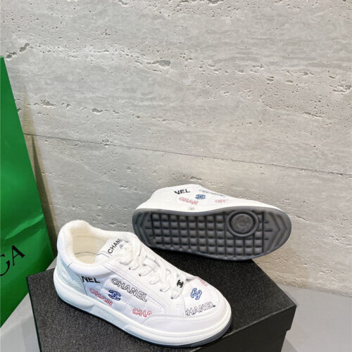 High Quality Luxury Chanel Embroidered White Sneakers product detail