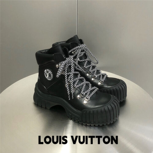High Quality Luxury Louis Vuitton Ruby Flat Ranger Shoes – Style 51587