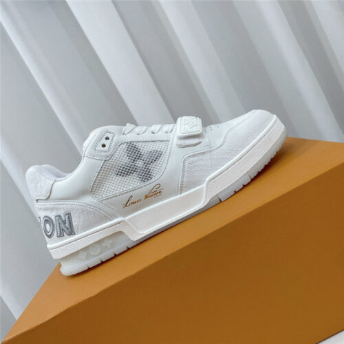 High Quality Luxury Louis Vuitton Retro Couple Sneakers – Style 82723 product detail