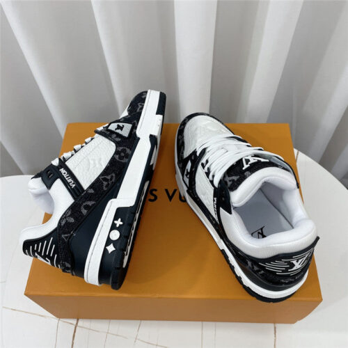 High Quality Luxury Louis Vuitton Retro Couple Sneakers – Style 72003 product detail