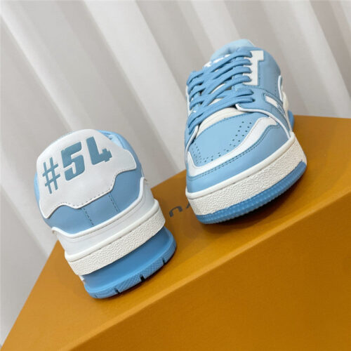 High Quality Luxury Louis Vuitton Retro Couple Sneakers – Style 16643 product detail