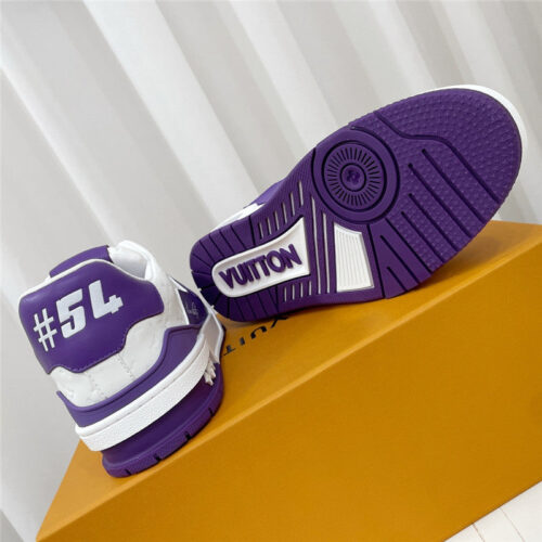 High Quality Luxury Louis Vuitton Retro Couple Sneakers – Style 77699 product detail