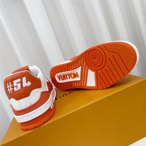 High Quality Luxury Louis Vuitton Retro Couple Sneakers – Style 33059 product detail