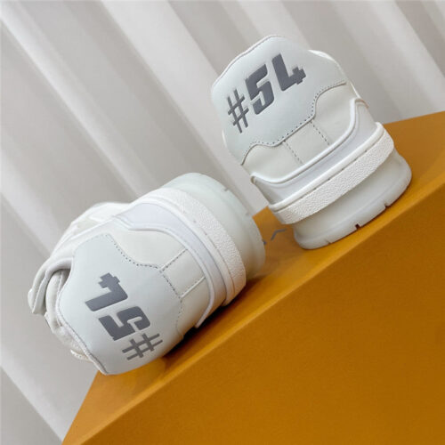 High Quality Luxury Louis Vuitton Retro Couple Sneakers – Style 83331 product detail