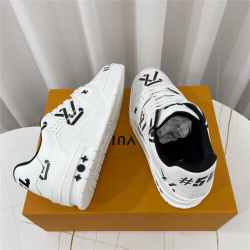 High Quality Luxury Louis Vuitton Retro Couple Sneakers – Style 91267 alternate view