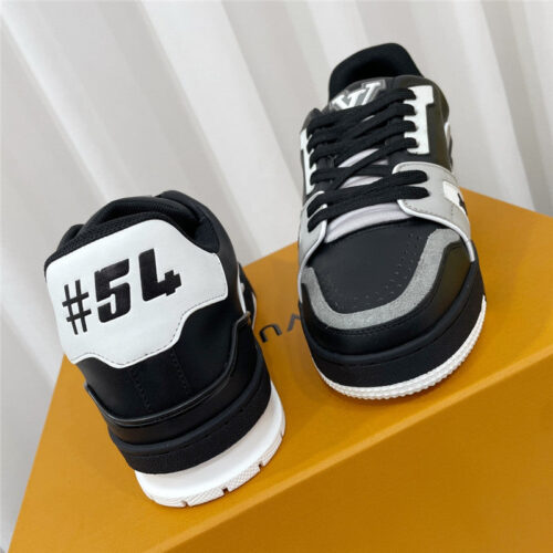 High Quality Luxury Louis Vuitton Retro Couple Sneakers – Style 02595 product detail