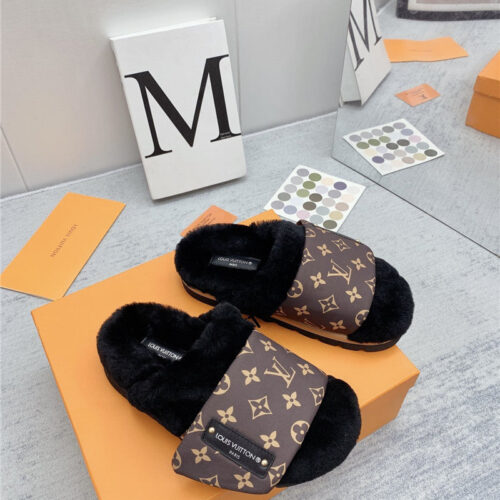 High Quality Luxury Louis Vuitton Wool Slippers – Style 92995