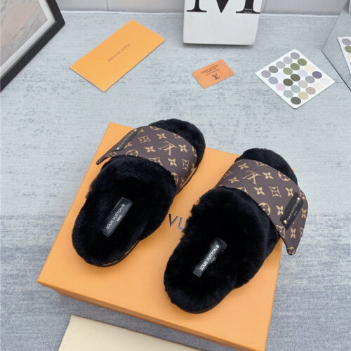 High Quality Luxury Louis Vuitton Wool Slippers – Style 92995 product detail