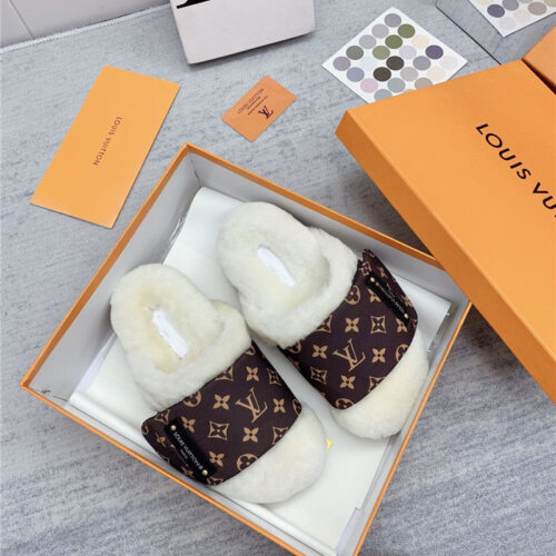 High Quality Luxury Louis Vuitton Wool Slippers product detail