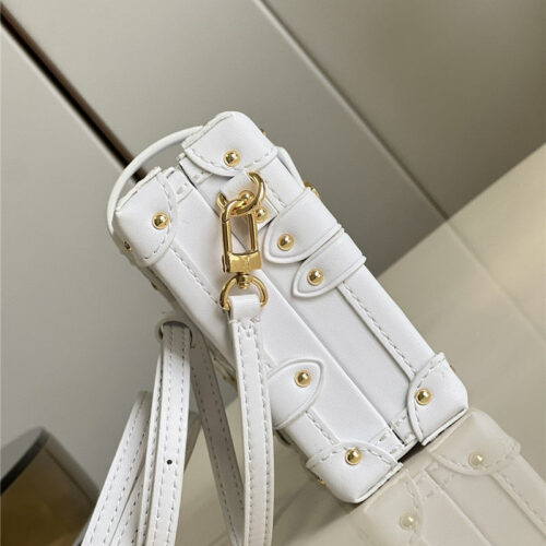 High Quality Luxury Louis Vuitton Petite Malle Bag White product detail
