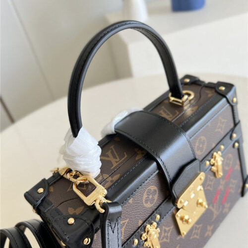 High Quality Luxury Louis Vuitton Petite Malle Bag product detail