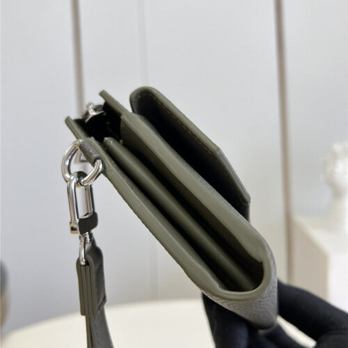 High Quality Luxury Louis Vuitton Aerogram Long Wallet – Style 47500 product detail