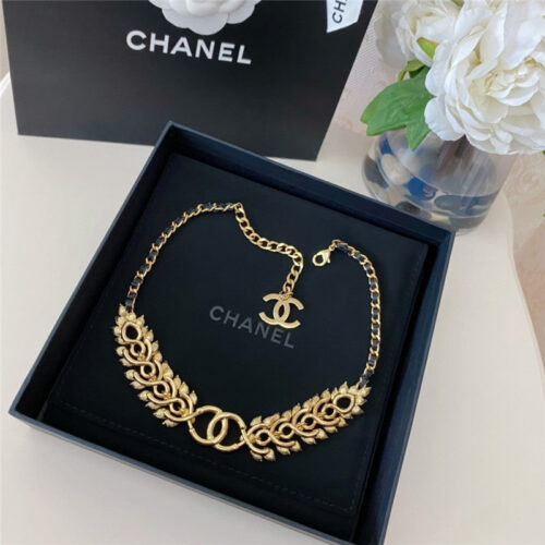 High Quality Luxury Chanel Cc Wheat Horse Eye Necklace alternate view