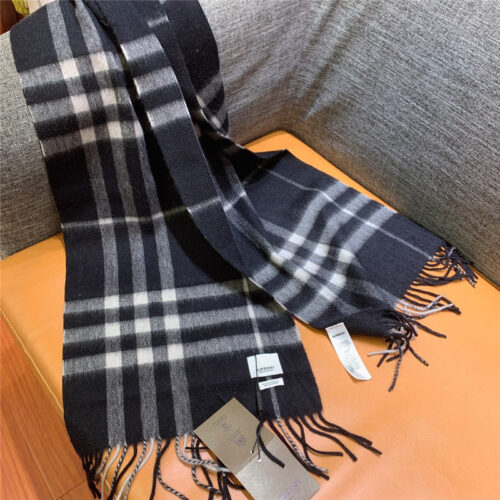 High Quality Luxury Burberry Classic Plaid Cashmere Scarf – Style 24613 product detail
