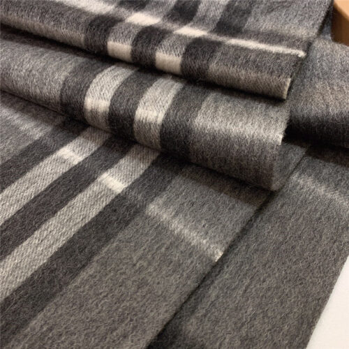 High Quality Luxury Burberry Classic Plaid Cashmere Scarf – Style 24611 product detail