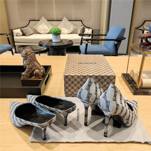 High Quality Luxury Balenciaga Pointed-Toe Stiletto Lizard Leather Pumps product detail