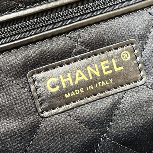 High Quality Luxury Chanel 22 Handbag Medium product detail